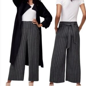 Aritzia Grey/White Striped Wide Leg Cropped Pants